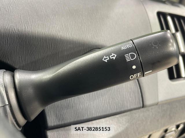 Toyota PRIUS 2012-07 8362329-5