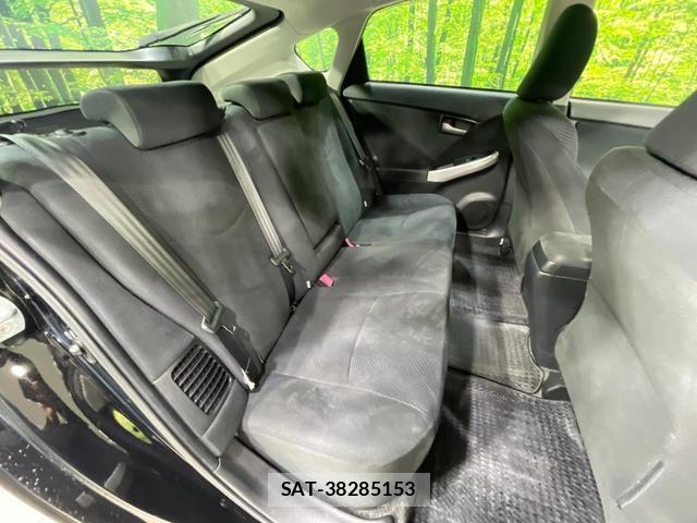 Toyota PRIUS 2012-07 8362329-8