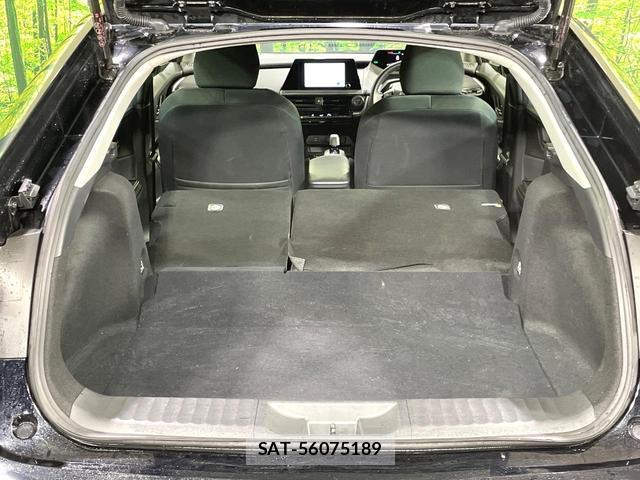 Toyota PRIUS 2023-01 8362387-9