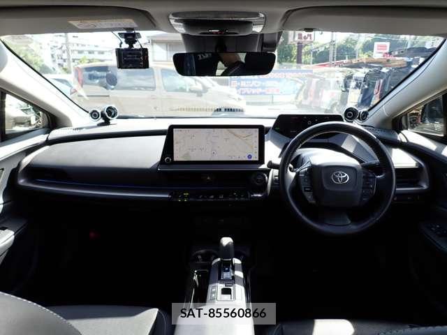 Toyota PRIUS 2023-01 8362444-2