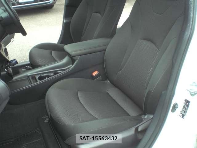 Toyota PRIUS 2019-05 8362451-14