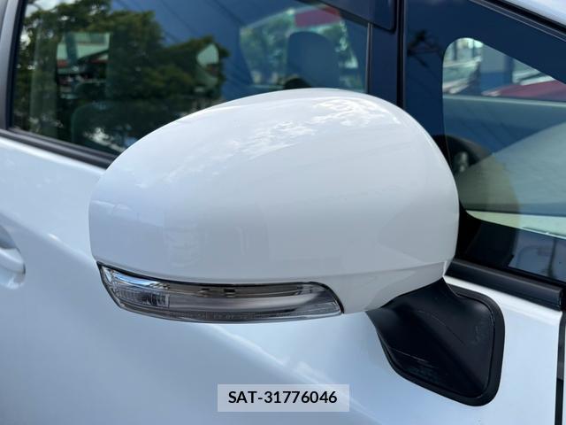 Toyota PRIUS 2010-06 8362453-17