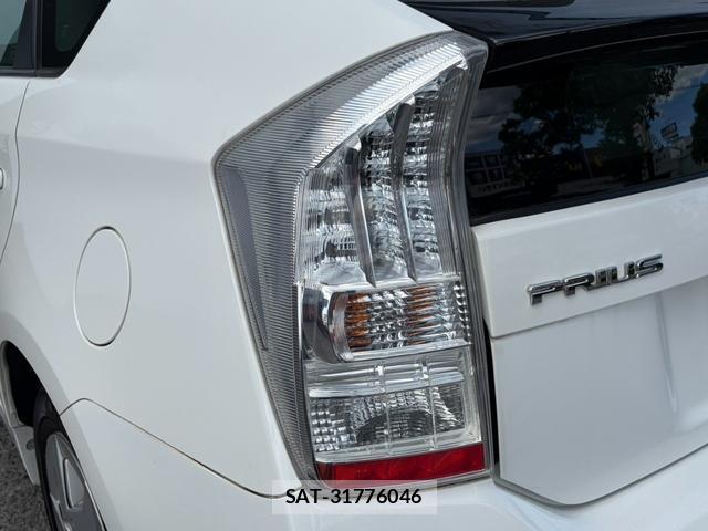 Toyota PRIUS 2010-06 8362453-18