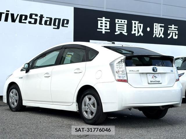 Toyota PRIUS 2010-06 8362453-9