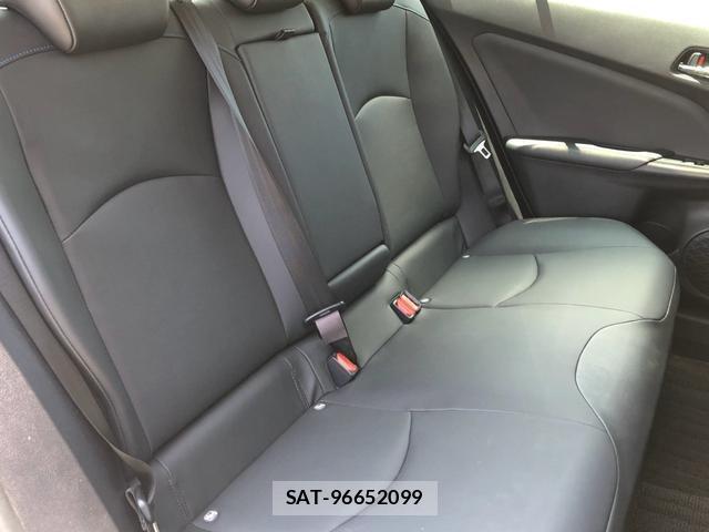 Toyota PRIUS 2019-12 8362454-10