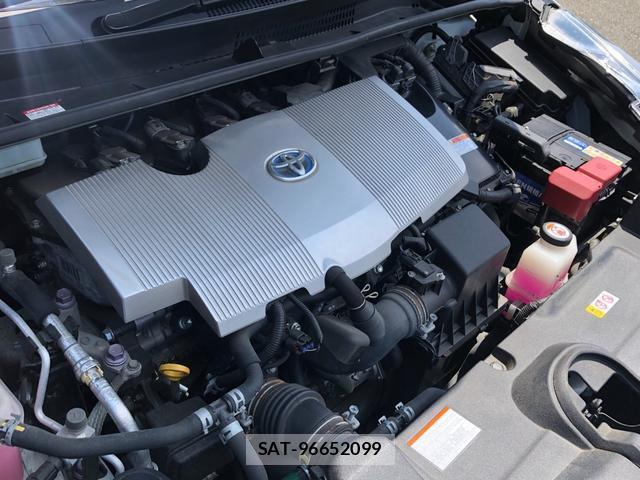 Toyota PRIUS 2019-12 8362454-13