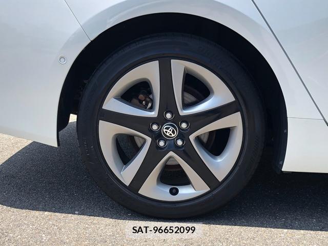 Toyota PRIUS 2019-12 8362454-16