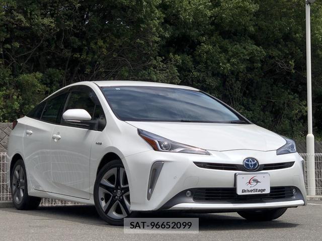 Toyota PRIUS 2019-12 8362454-2