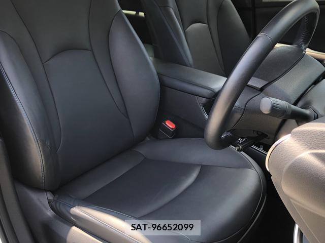 Toyota PRIUS 2019-12 8362454-9