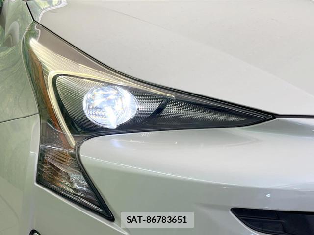 Toyota PRIUS 2016-02 8362551-11