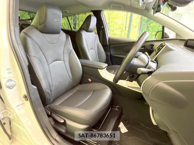 Toyota PRIUS 2016-02 8362551-7