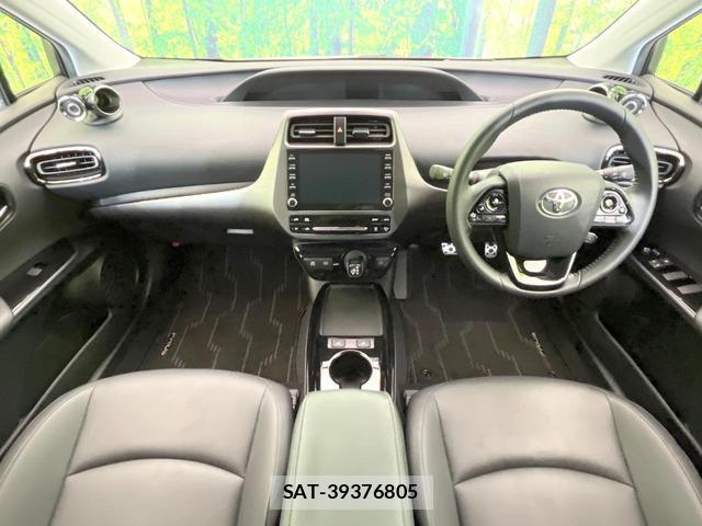 Toyota PRIUS 2021-09 8362556-1
