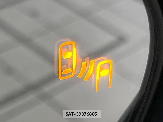 Toyota PRIUS 2021-09 8362556-5