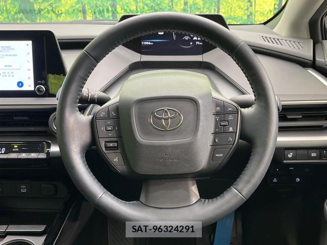 Toyota PRIUS 2023-08 8362605-10
