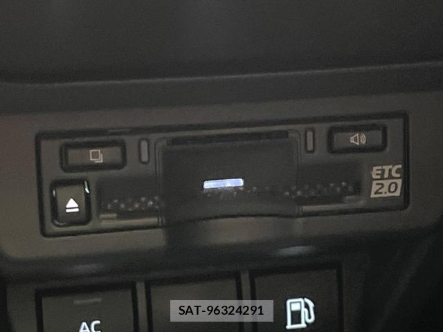 Toyota PRIUS 2023-08 8362605-6