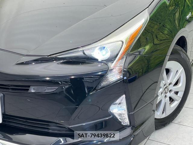 Toyota PRIUS 2018-10 8362606-11