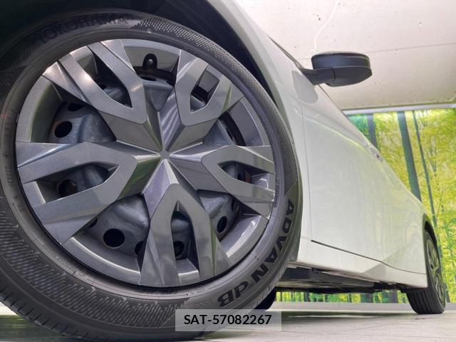 Toyota PRIUS 2023-08 8362610-12