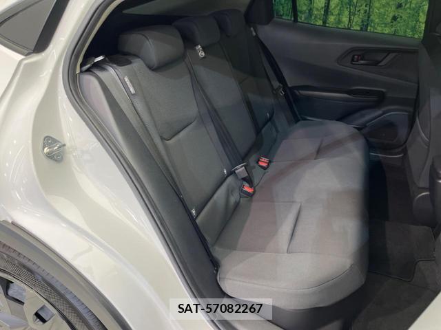 Toyota PRIUS 2023-08 8362610-8