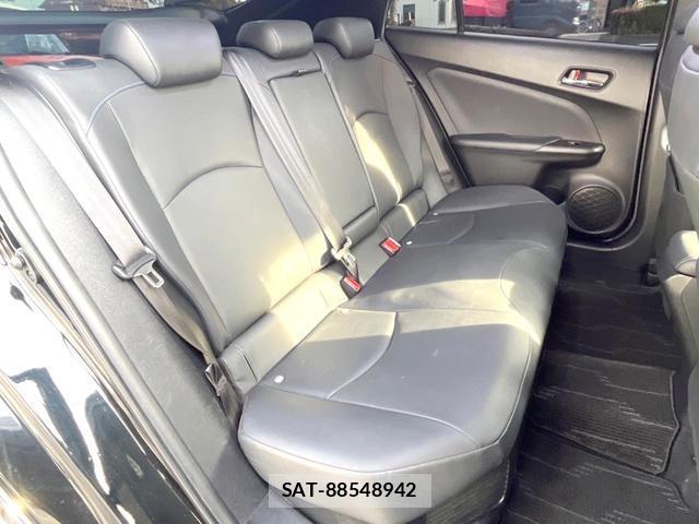 Toyota PRIUS 2016-01 8362695-11