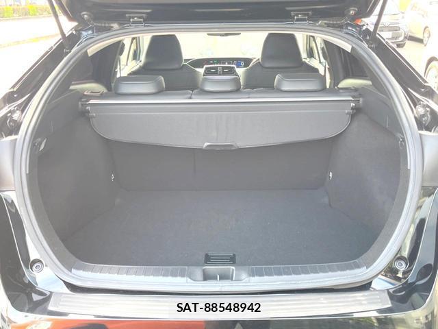 Toyota PRIUS 2016-01 8362695-12