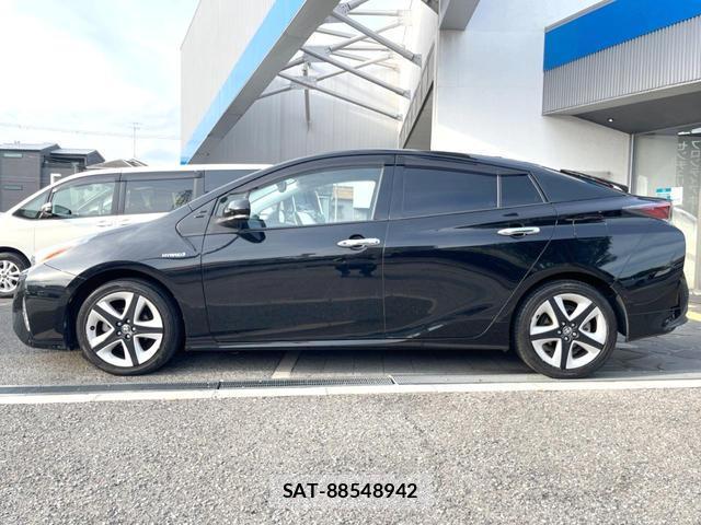 Toyota PRIUS 2016-01 8362695-18