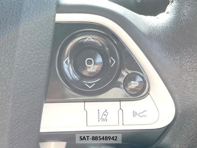 Toyota PRIUS 2016-01 8362695-6