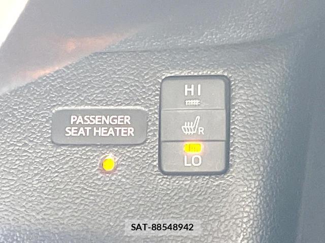 Toyota PRIUS 2016-01 8362695-9