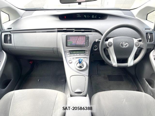 Toyota PRIUS 2010-11 8362697-1
