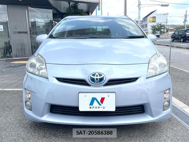 Toyota PRIUS 2010-11 8362697-10