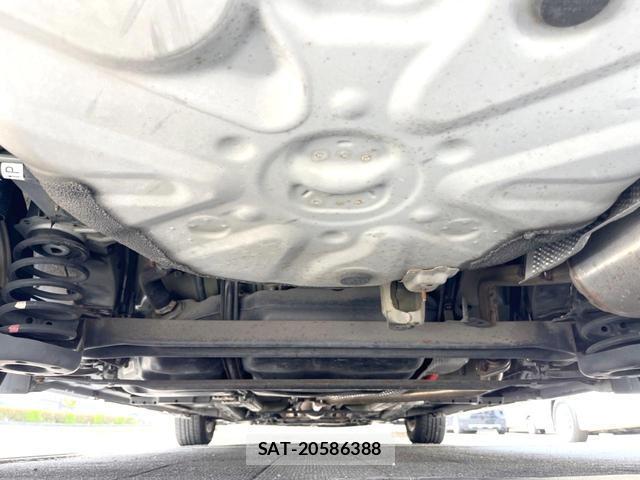 Toyota PRIUS 2010-11 8362697-14