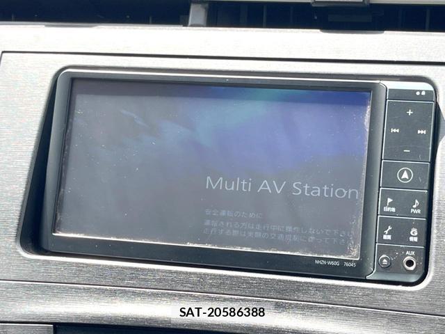 Toyota PRIUS 2010-11 8362697-2