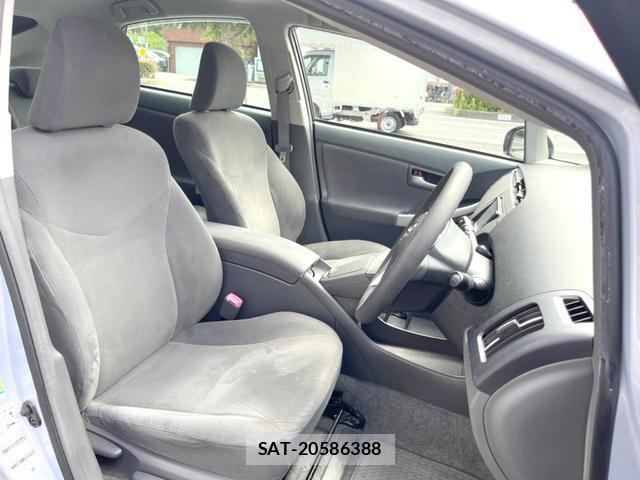 Toyota PRIUS 2010-11 8362697-4
