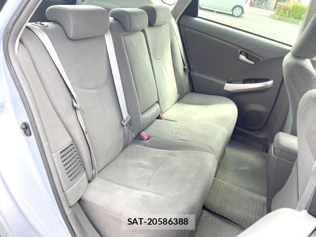 Toyota PRIUS 2010-11 8362697-5