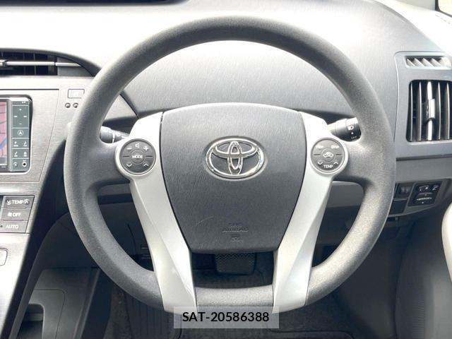 Toyota PRIUS 2010-11 8362697-7