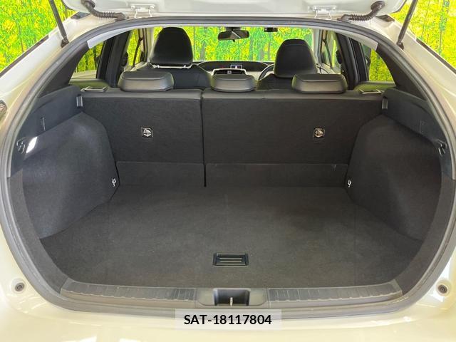 Toyota PRIUS 2018-11 8362798-10
