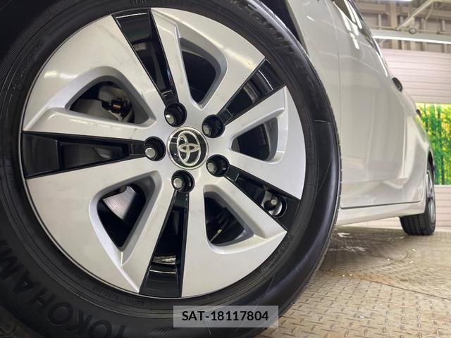 Toyota PRIUS 2018-11 8362798-12
