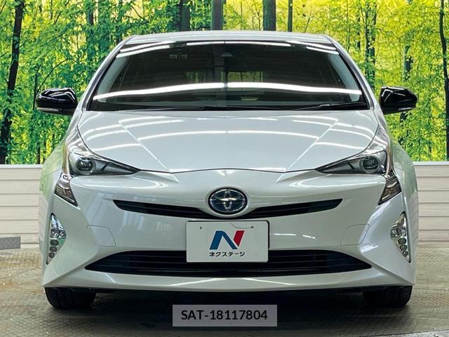 Toyota PRIUS 2018-11 8362798-13