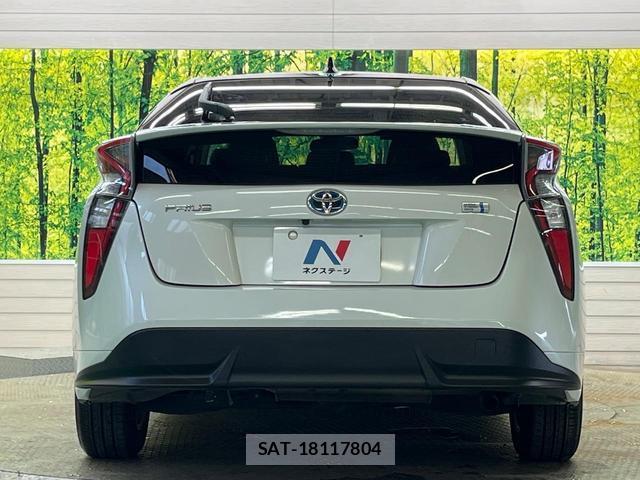 Toyota PRIUS 2018-11 8362798-14