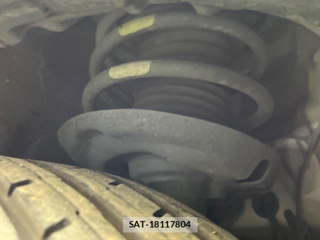 Toyota PRIUS 2018-11 8362798-19