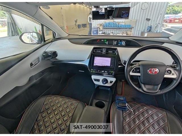 Toyota PRIUS 2016-07 8362853-4
