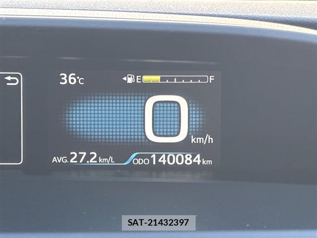 Toyota PRIUS 2016-09 8362906-2