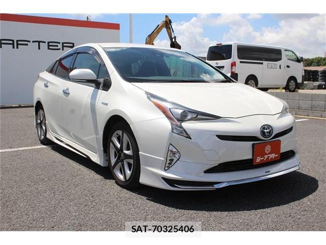 Toyota PRIUS 2018-06 8362966-7