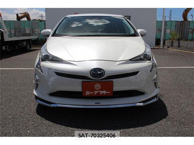 Toyota PRIUS 2018-06 8362966-8