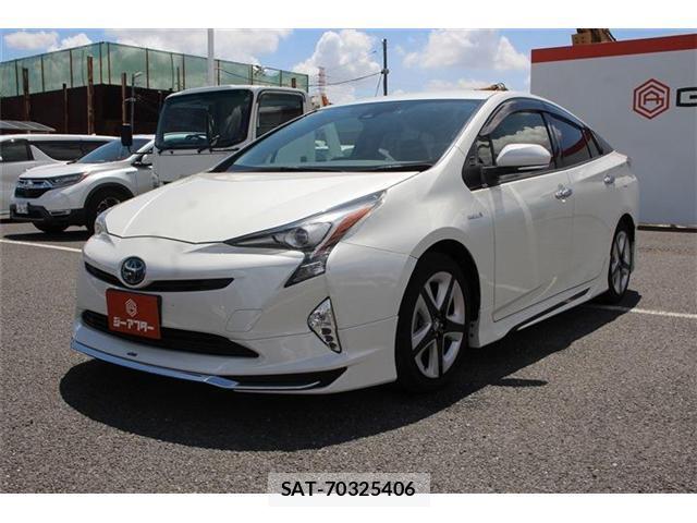 Toyota PRIUS 2018-06 8362966-9