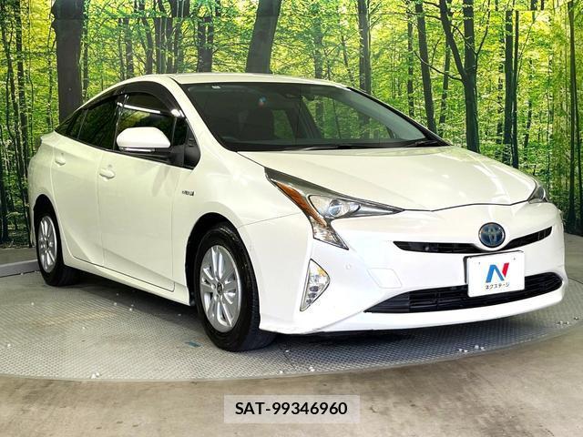 Toyota PRIUS 2016-12 8362989-14