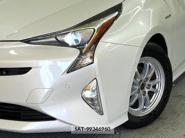 Toyota PRIUS 2016-12 8362989-6