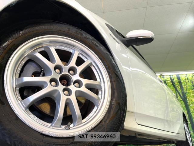 Toyota PRIUS 2016-12 8362989-7