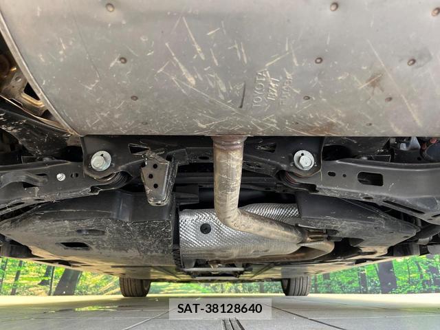 Toyota PRIUS 2020-09 8363081-18
