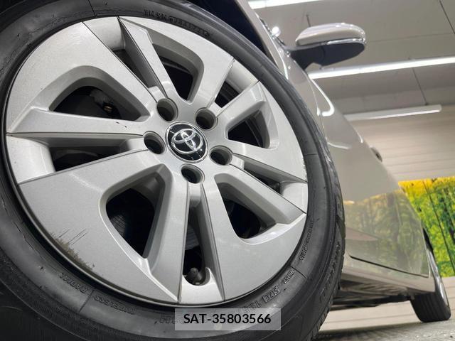 Toyota PRIUS 2018-03 8363214-12