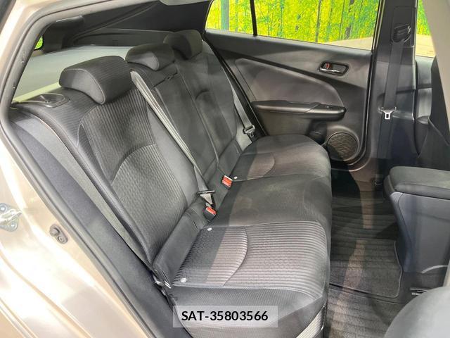 Toyota PRIUS 2018-03 8363214-8